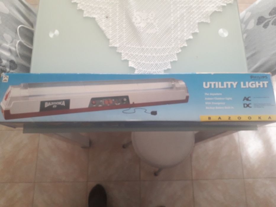 Lanterna Philips 100% NOVA e muito versátil.