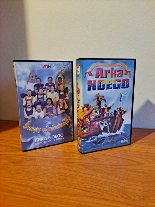 Zestaw kaset VHS Arka Nowego