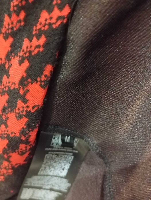 Крутое брендовое платье GUESS, новое суперцена!