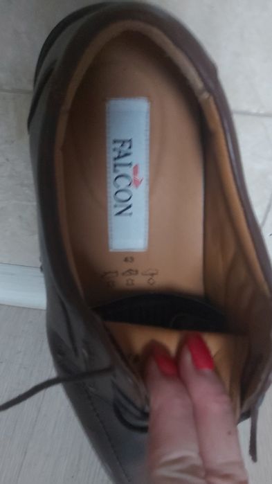 Buty nowe z Holandii skóra naturalna Falcon 43