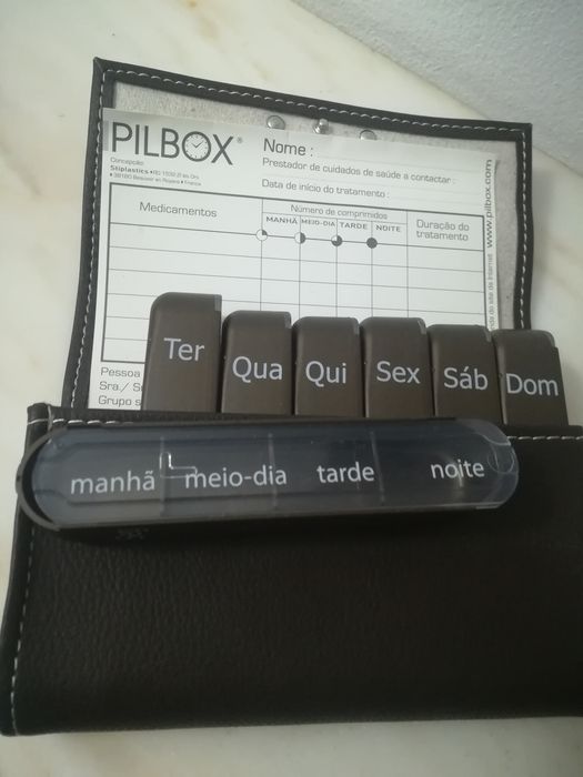 Pill box carteira