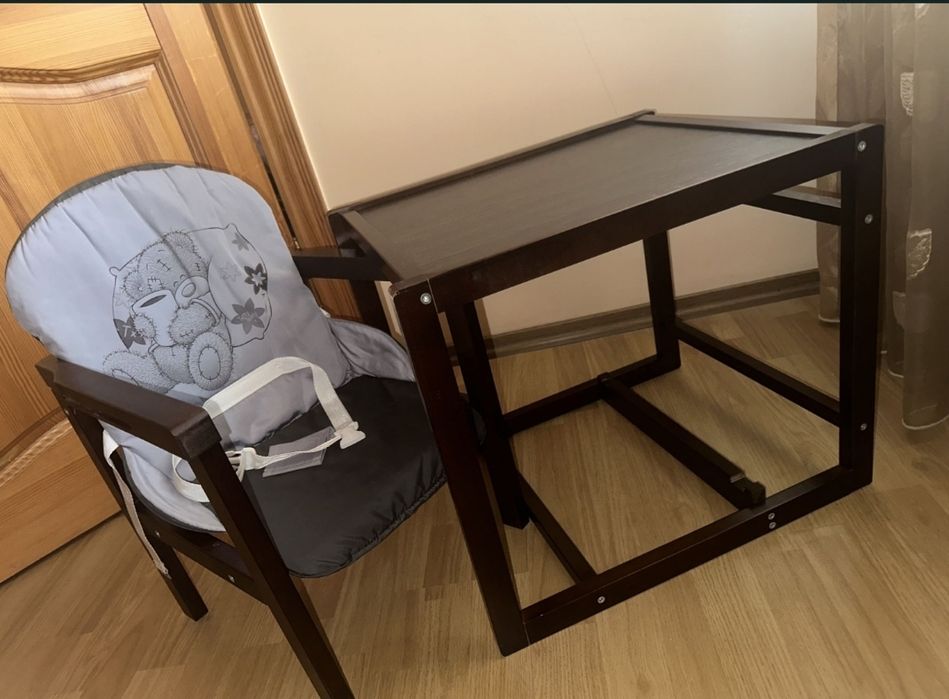 Стільчик для годування  2 в 1.