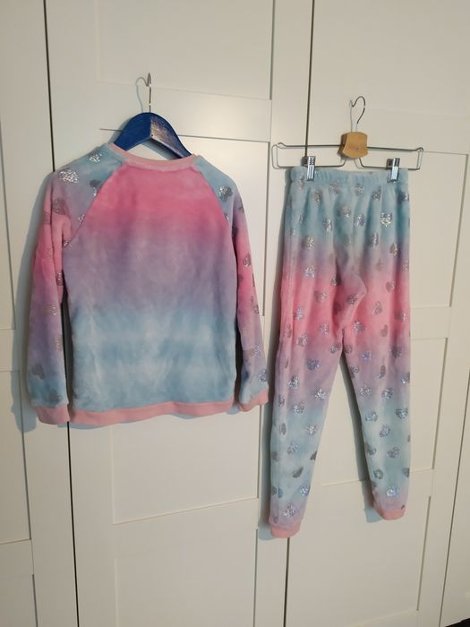 Dres polarowy piżama George 134/140 tęczowy jednorożec