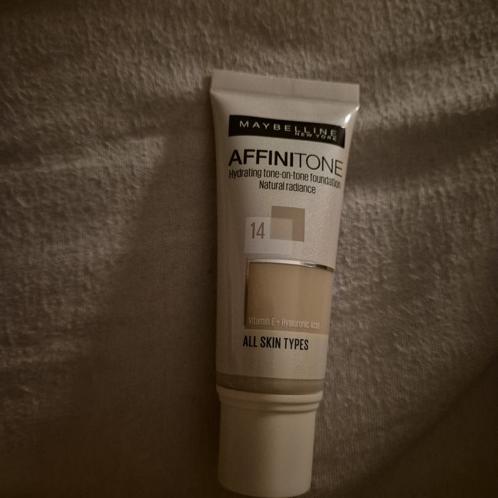 Maybelline podkład affinitone odcień 14