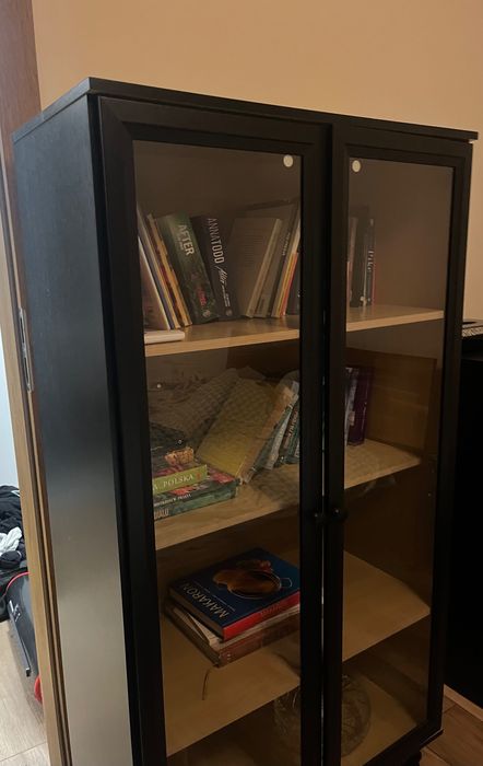 Witryna szklana czarna