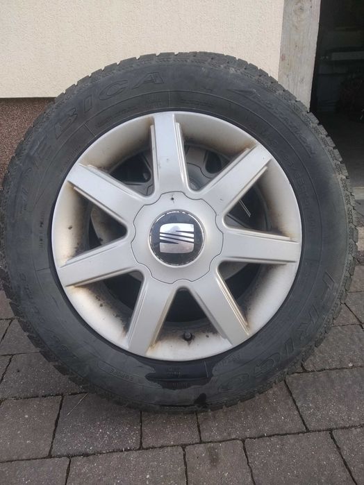 Komplet opon zimowych + Felgi aluminiowe