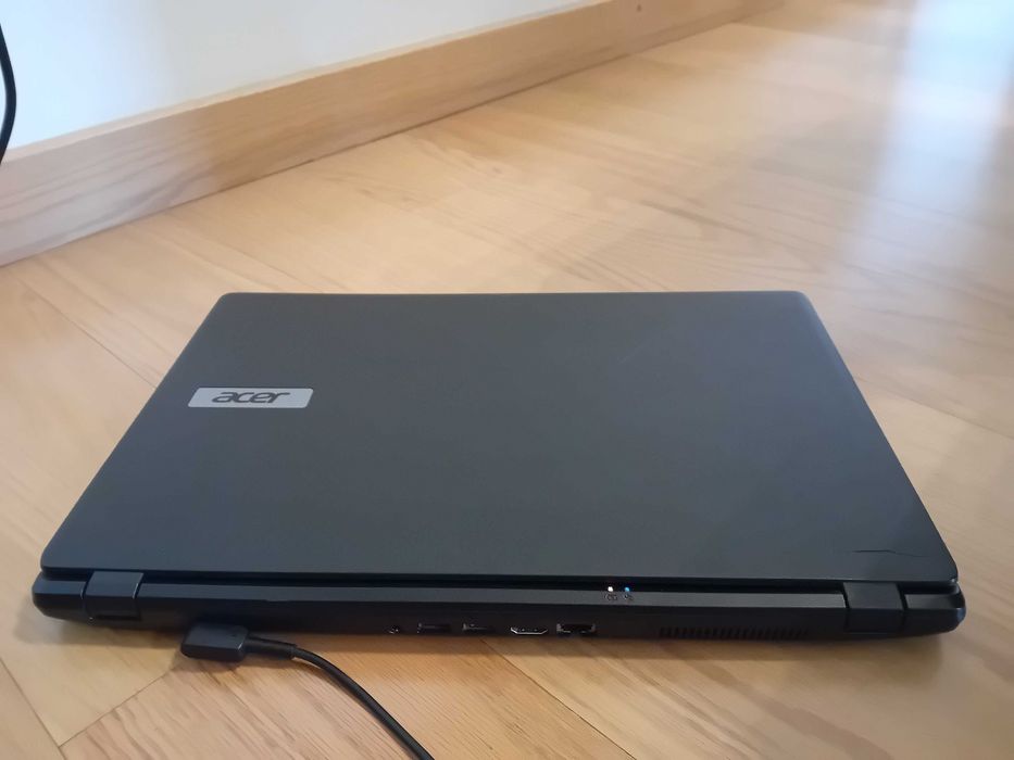 Portátil Acer Intel N3540 Quad-Core 2.16GHz c/ SSD