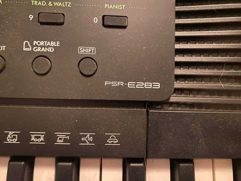 Yamaha PSR-E283 Digital Keyboard