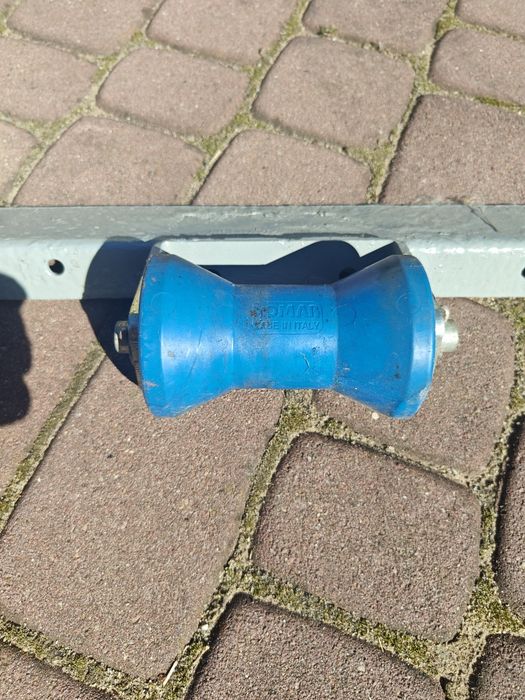 Rolki boczne do przyczepki podłodziowej