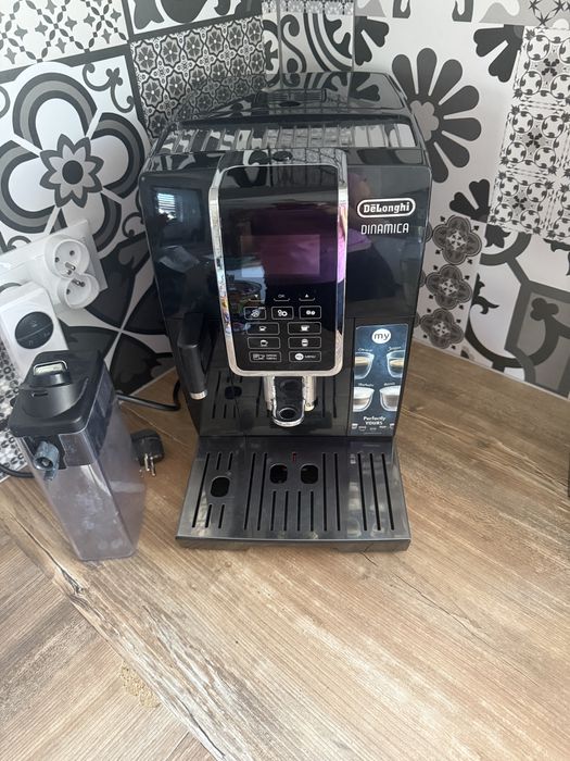 Ekspres do kawy Delonghi  Dinamica