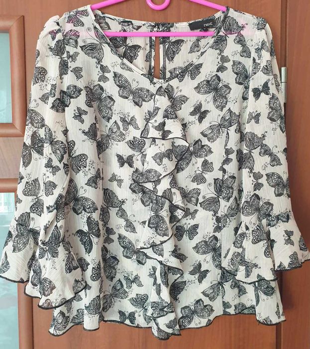 Śliczna cieniutka bluzeczka  roz. 42