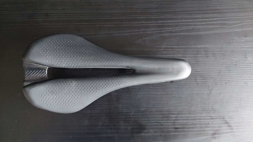 Siodełko rowerowe Bontrager Montrose Elite 138 mm tytan
