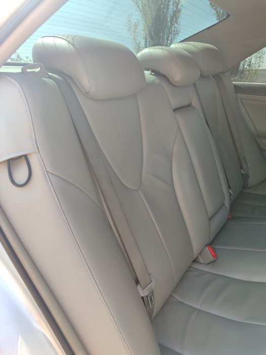 Продам автомобіль TOYOTA AURION