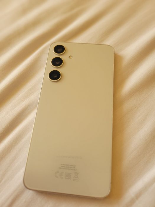 Продам Samsung s24 plus 12/256