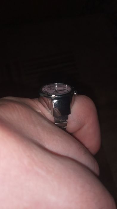 Кольцо часы на палец