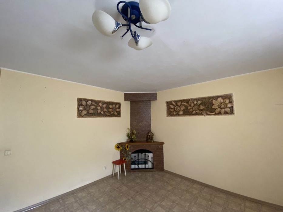 Продам 2-х этажный дом на Таврическом