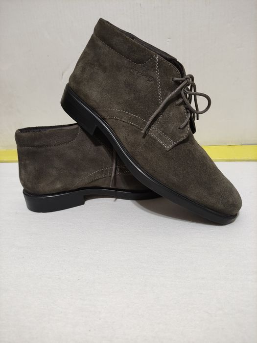 Geox ( Италия ) Новые ! мужские ботинки натур замша Р 42