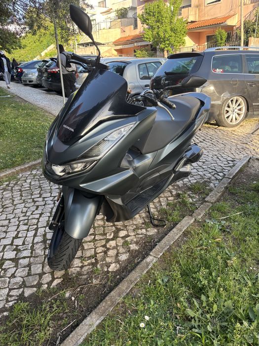 Honda pcx 2023 em otimo estado