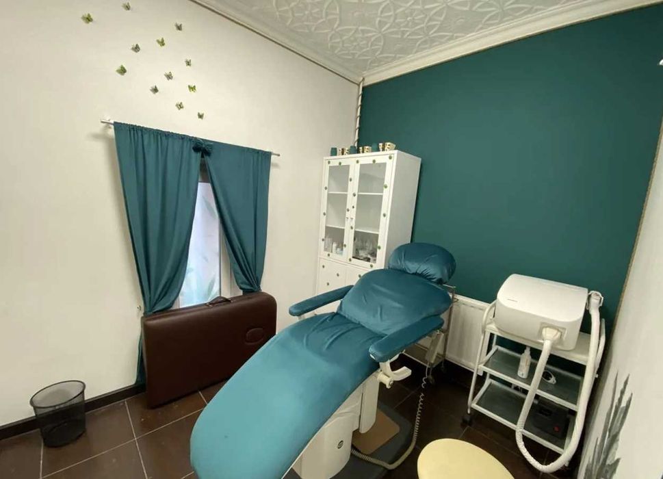 Косметологическое кресло. Торг