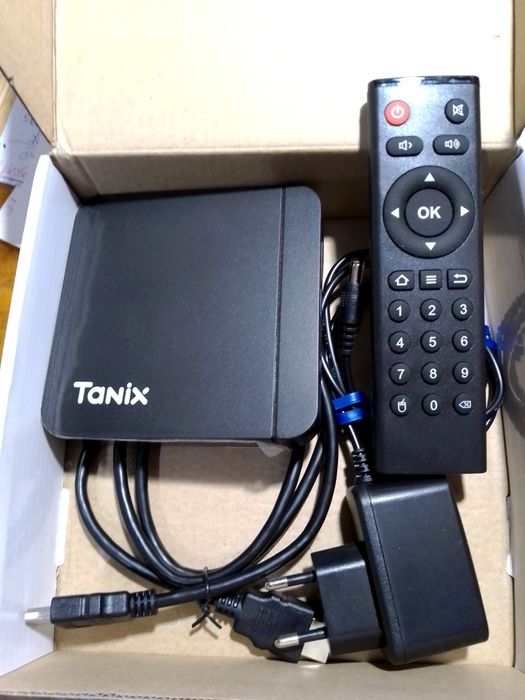 Смарт-приставка TanixW2