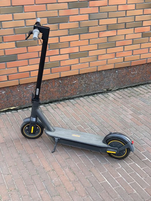 Самокат Segway Ninebot Max g30 E