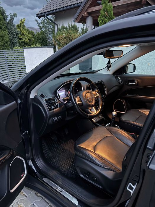 Jeep Compass Limited 1.6 CRDi 120 KM | 2019 | 128 000 km |