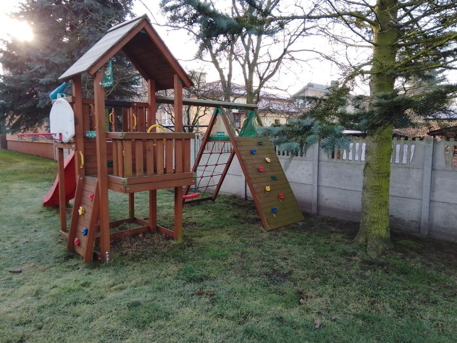 Plac zabaw Junge Gym