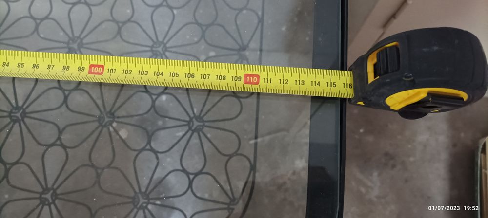 Mesa  de centro em vidro