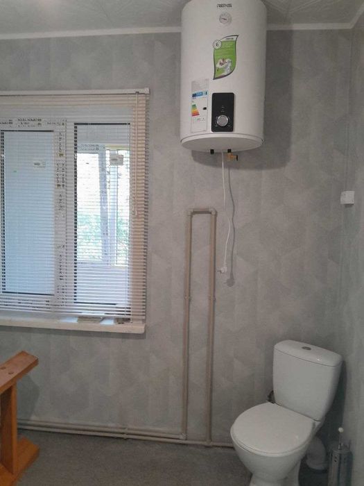 Ялинка. Велика дача зі сховищем 3 поверхи, кутова ділянка 8,16 cот. ГАЗ. Заходь та живи. Документи на дом, землю. Без торгу.