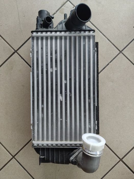 Kia Sportage V Tucson IV CHŁODNICA powietrza intercooler