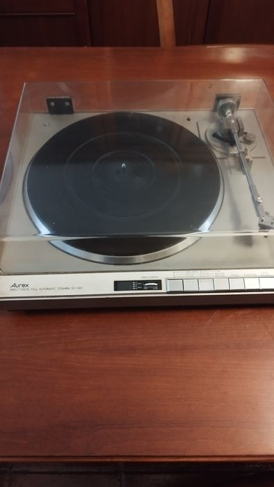 Gira Discos marca AUREX Full Automatic TOSHIBA SR-D45