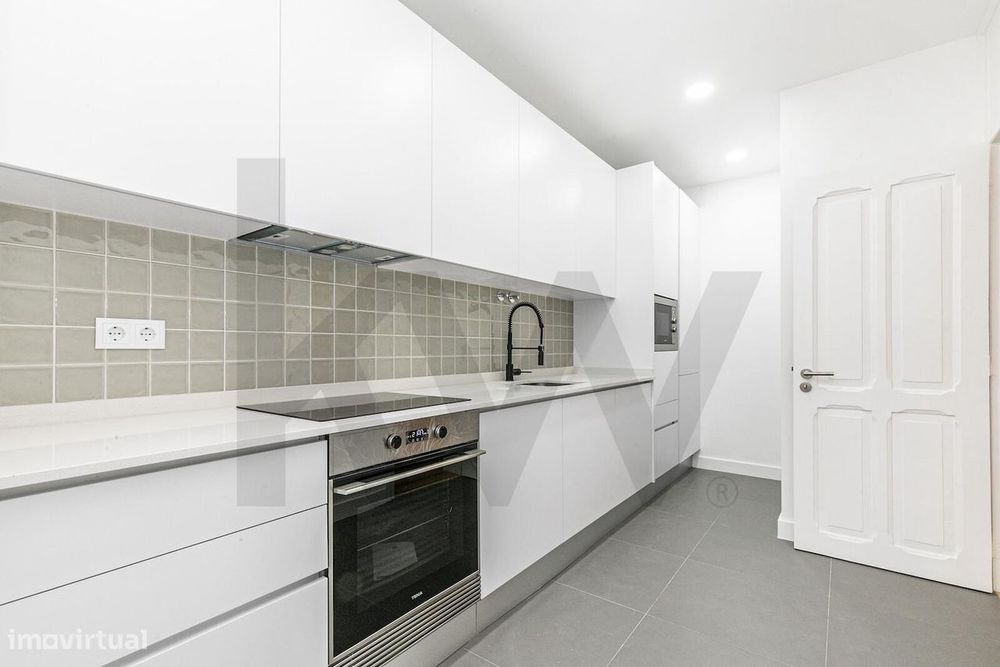 Apartamento T2 no Bairro das Colónias, em Arroios | Lisboa