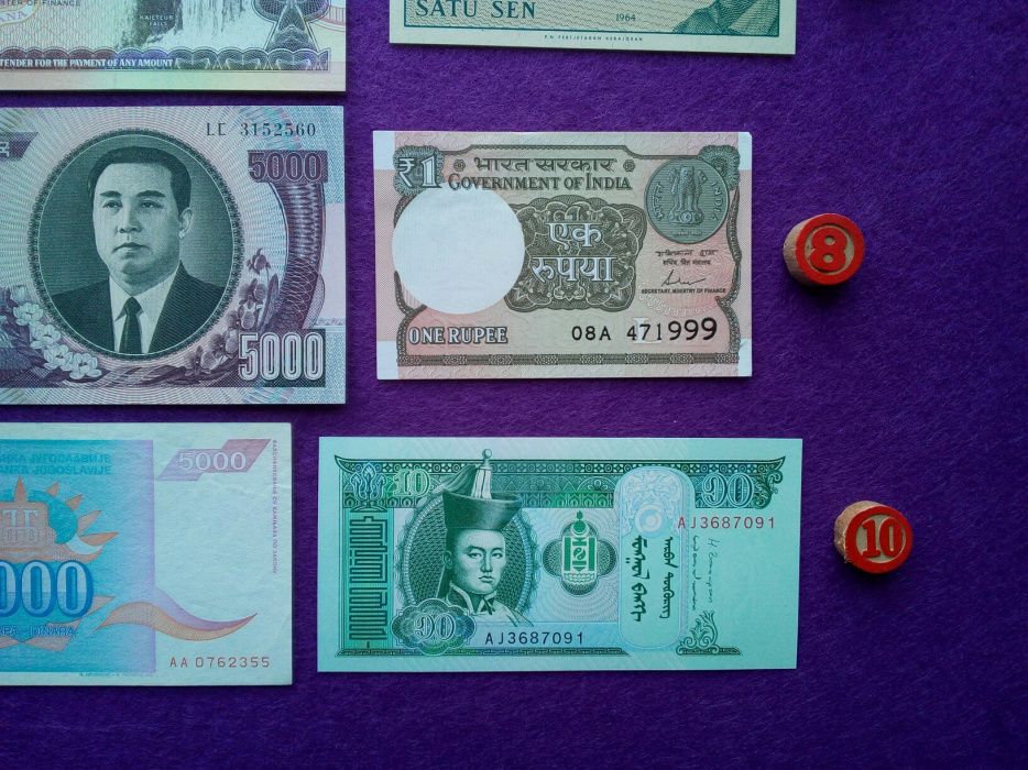Lote de 10 notas diferentes * 10 países * Notas Genuínas