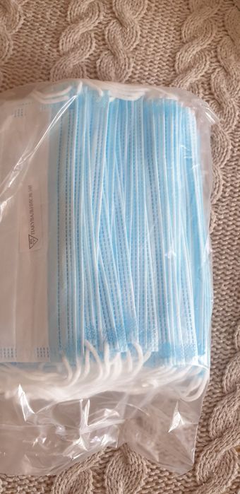 Маска медична нова в упаковці