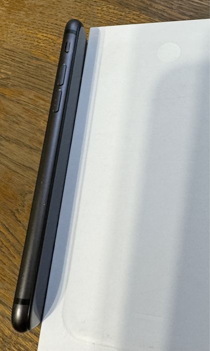 Apple iPhone 8 64гб айфон 8 стан нового з  коробкою