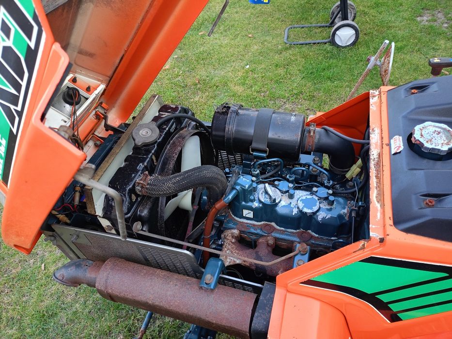 Traktorek Kubota XB-1
