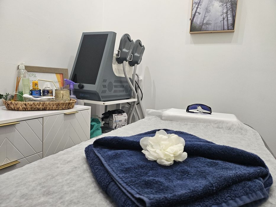 Aluga-se gabinete em clinica de estetica na alameda 2as e fins de semanas