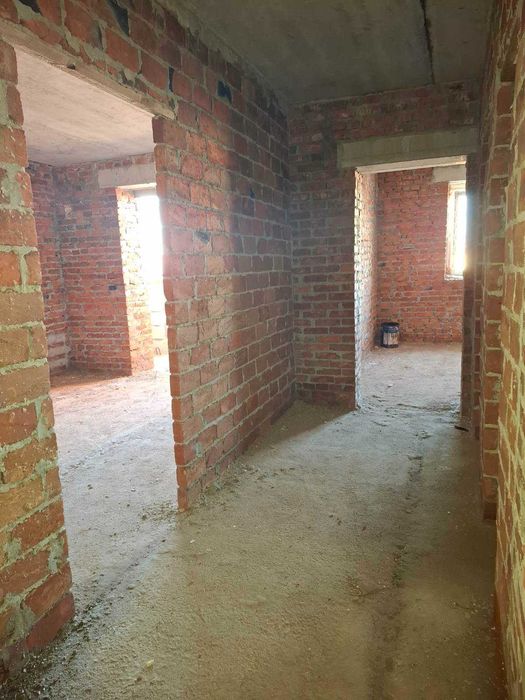 Продаж 2к квартири 66.1 кв. м на вул. Олександра Кушнірука RUBI 42872