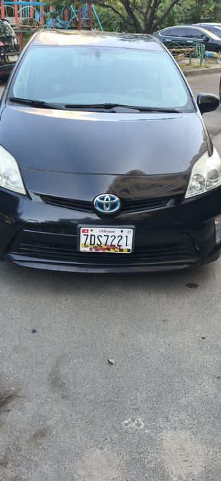Продам Toyota Prius 2014