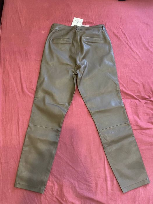 Продам женские кожанные штаны DEPECHE