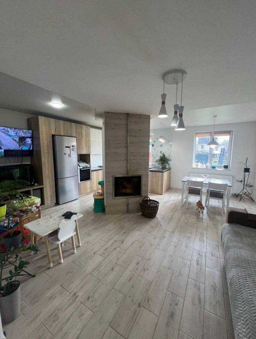 Продаж окремостоячого будинку з ремонтом, сауною, зоною BBQ в с. Липники (10 хв до Львова), 10 сот землі, 24 кВт світла!