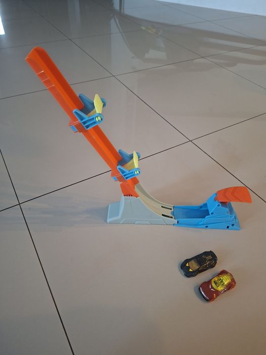Zestaw Hotwheels