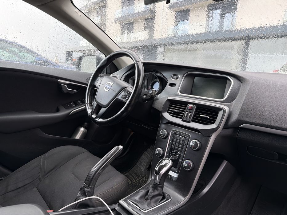 VOLVO V40 cx AUTOMÁTICA 2014/07 1.6 Diesel