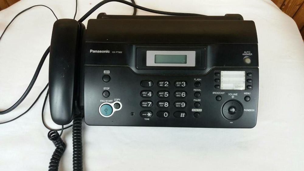 Факсимильный аппарат на термобумаге Panasonic KX-FT932
