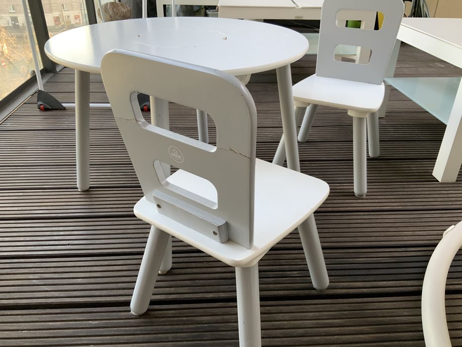 Stolik drewniany dziecięcy + 2 krzesełka Kidkraft