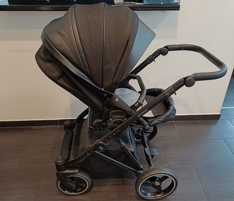 Wózek Skiddou Oslo 2W1 plus fotelik  Cybex Super stan