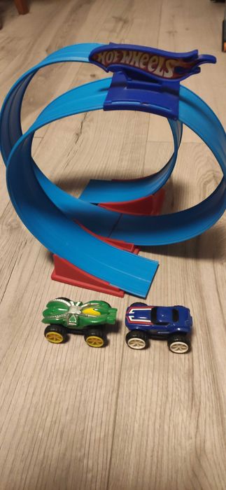 Hot Wheels Pętla