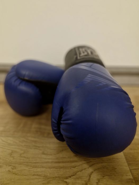 Перчатки боксёрские