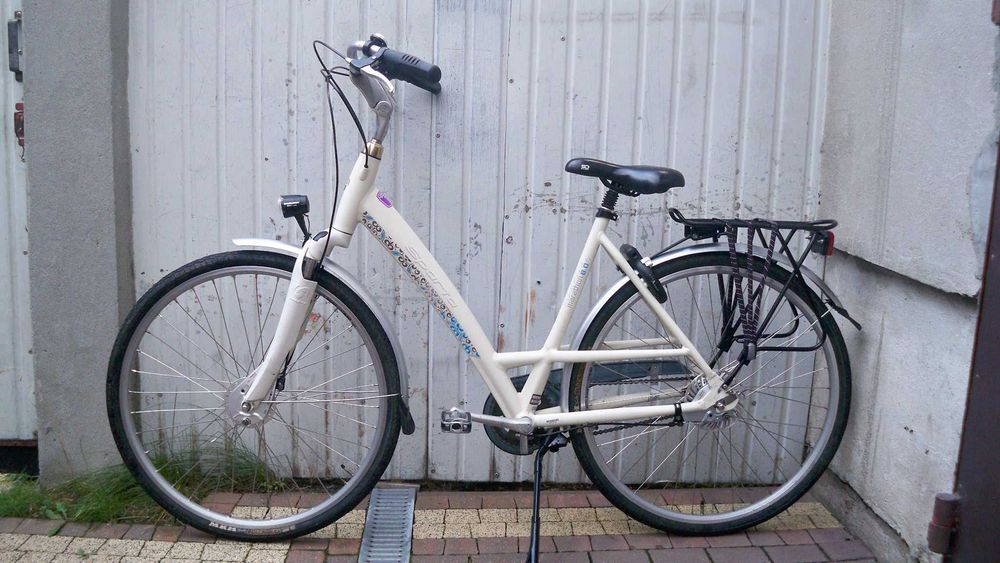 SPARTA Marathon 8.0 rama 53 cm. Aluminiowa  Nexus 8  Prądnica  miejski  koła 28