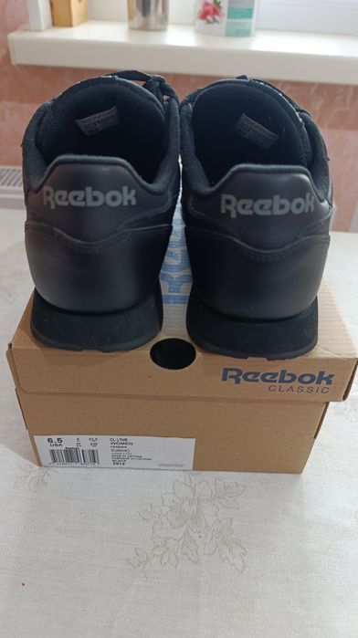 Кроссовки REEBOK Classic Women